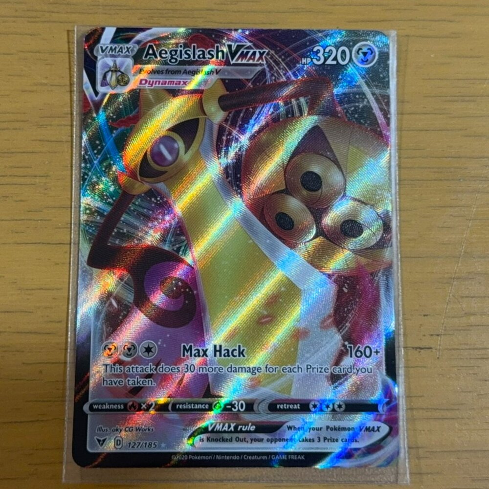 Pokémon Aegislash VMAX Card - SWSH04: Vivid Voltage (SWSH04)